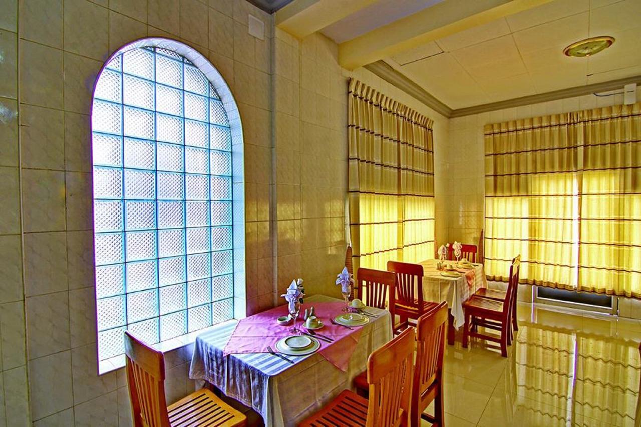 Hotel Smile Pyin Oo Lwin Exteriér fotografie