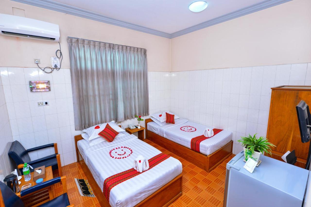 Hotel Smile Pyin Oo Lwin Exteriér fotografie
